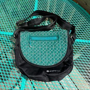 Sherpani crossbody quilted detail